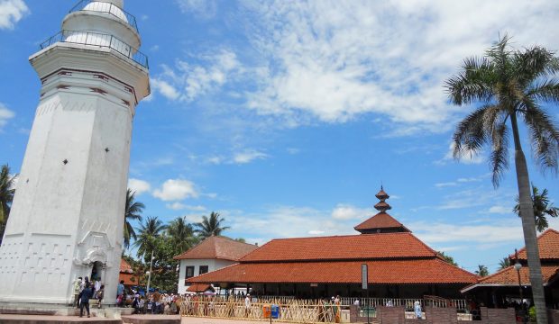 Ketika Ritual Baca Naskah Wawacan Seh di Banten Berubah